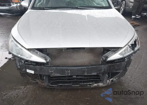 2019 Hyundai Elantra Sel z USA, uszkodzony, nr VIN 5NPD84LF5KH407576